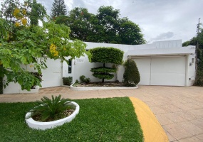 PASEO LOMA LARGA, Guadalajara, Jalisco, 45110, 4 Bedrooms Bedrooms, ,3 BathroomsBathrooms,Casa,Para Venta,PASEO LOMA LARGA,1302